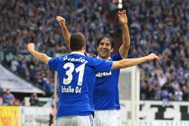 足球比赛的 足球比赛的