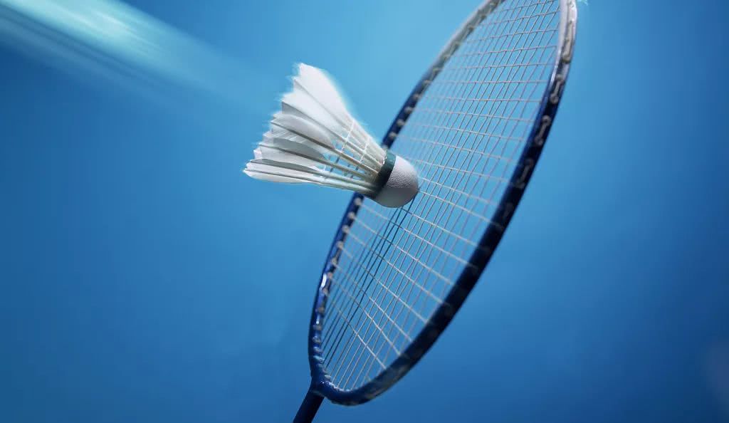 年长点球破 年长点球破