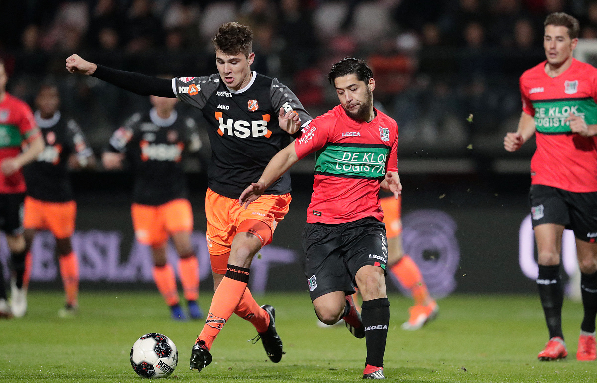 力与防守强 力与防守强