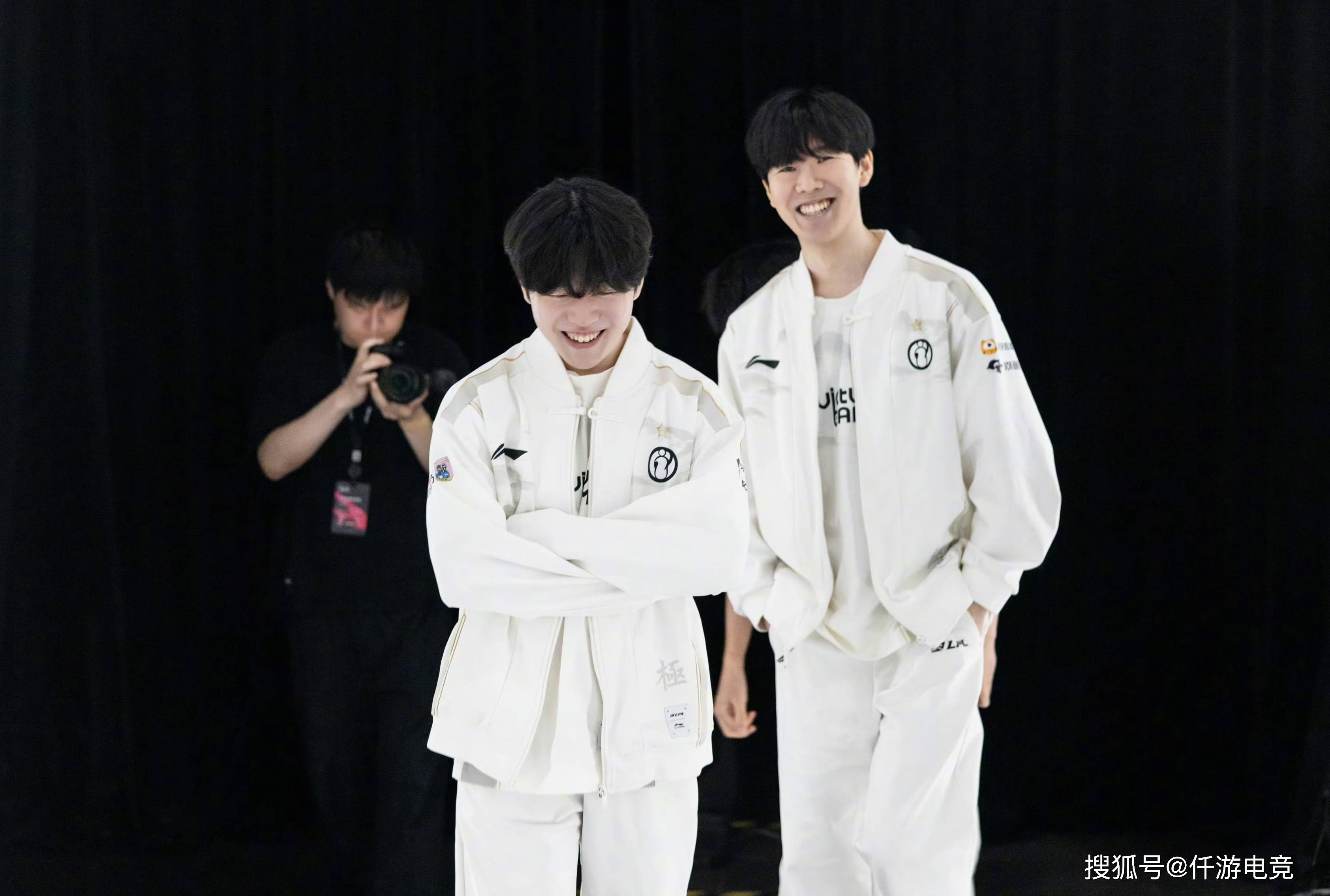 使他成为蓝 使他成为蓝