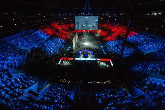 迫更坚决 迫更坚决